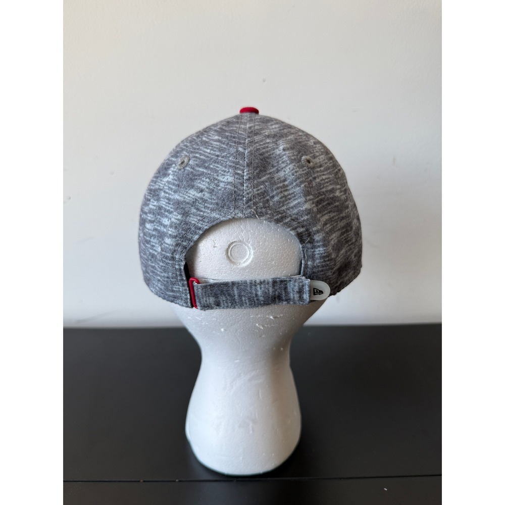 New Era 9TWENTY Chicago Blackhawks NHL Women Heathered Grey Adjustable Hat - Picture 4 of 8